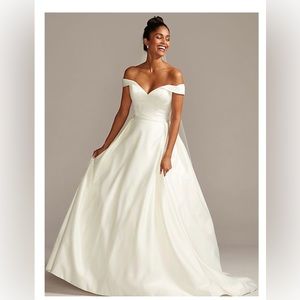 Brand new wedding dress